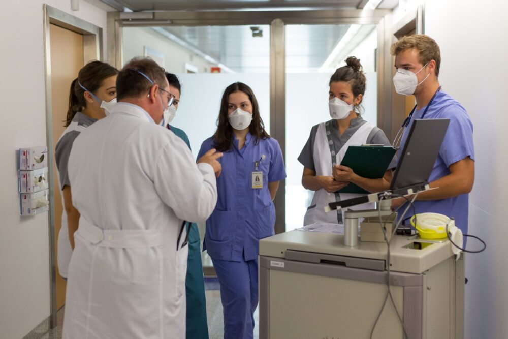 ¿Cuánto años dura la carrera de Medicina en Chile? - Educación en Chile